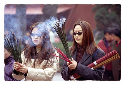 china02.jpg - Junge Buddhistinnen