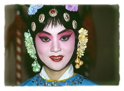 china10.jpg - Schauspielerin in der Peking Oper