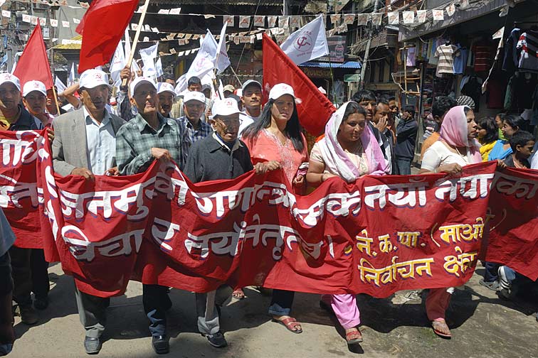 009_NEP2819_i.jpg - Wahlkampfdemo der "Maoisten" in Kathmandu